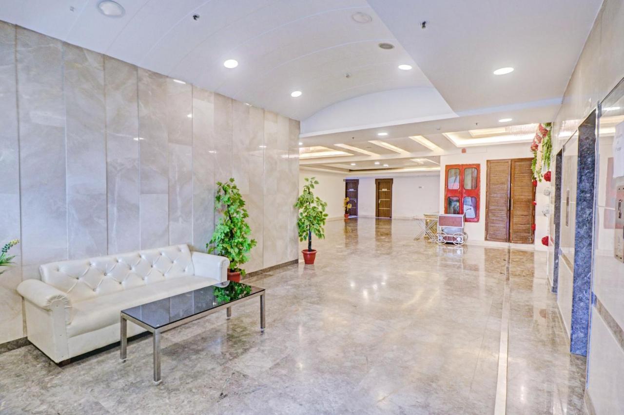 Oyo Townhouse 484 Sanskriti Hotel Delhi  Exterior photo